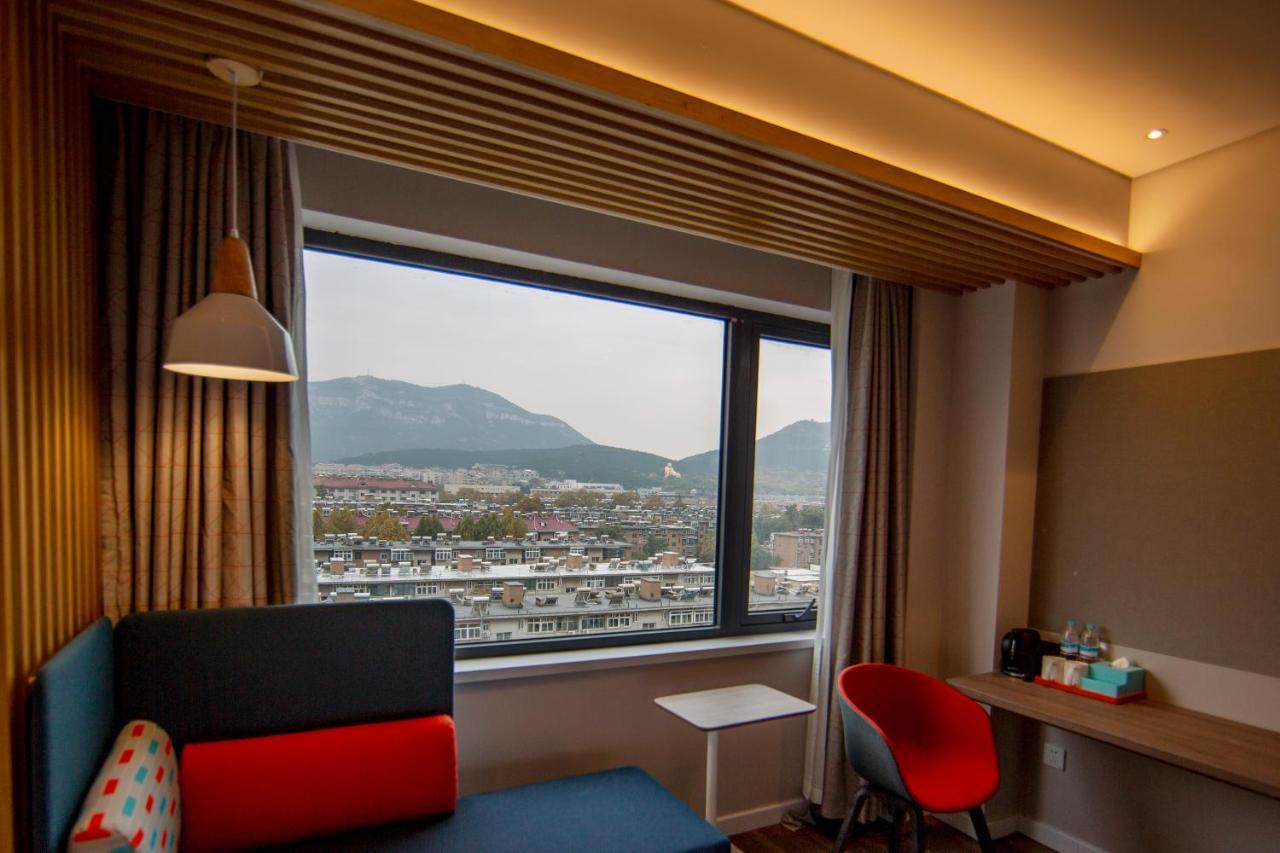 Holiday Inn Express Jinan Jingshi Road, An Ihg Hotel Eksteriør billede