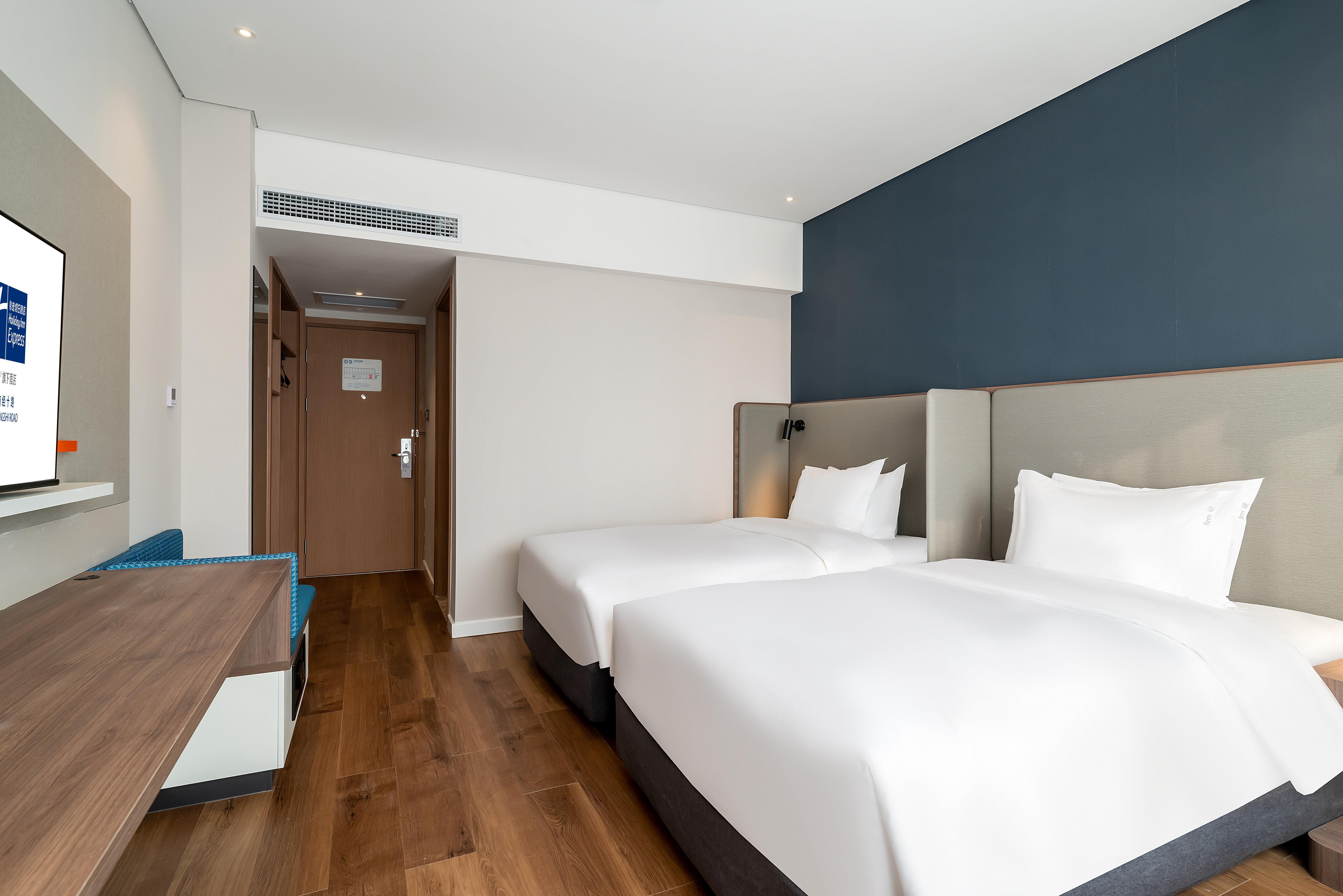 Holiday Inn Express Jinan Jingshi Road, An Ihg Hotel Eksteriør billede